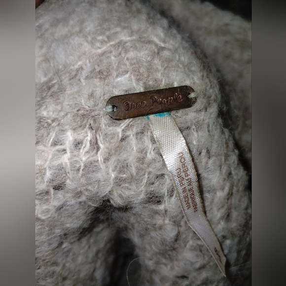 Free People alpaca sweater, tan long sleeve oversized, good condition - Picture 3 of 12